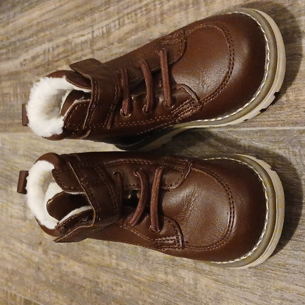 6c Old Navy boots
